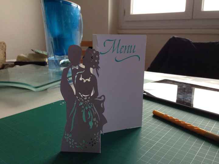 Premier essai de menu en kirigami