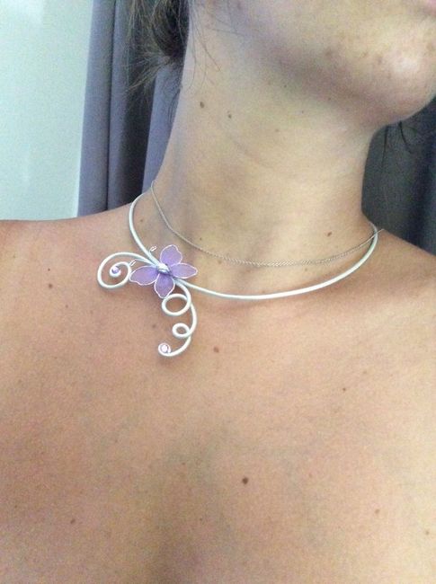 collier 2