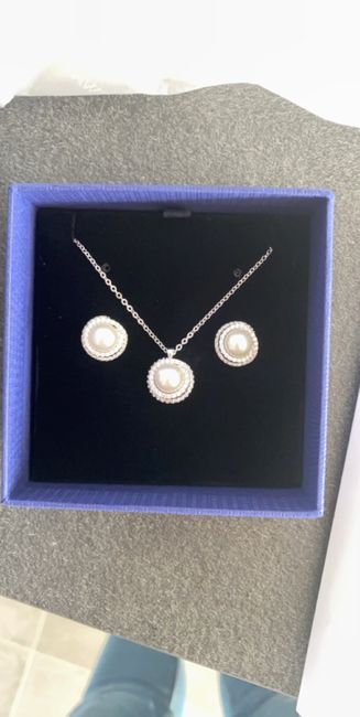 Porteras-tu des perles pour ton look de mariée ? 3