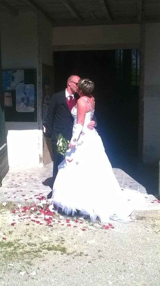 Notre bisou devant l'église