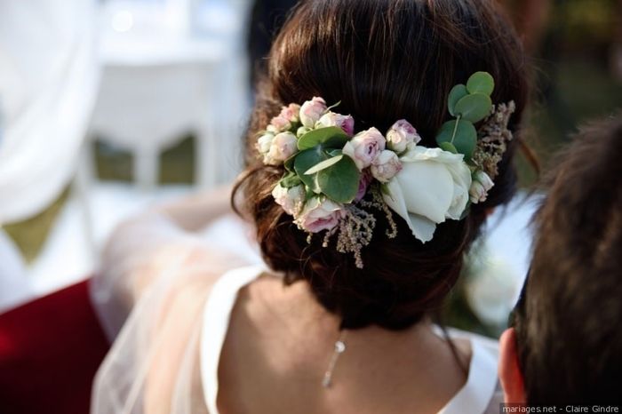 mais sur cheveux plus courts, et plus clairs