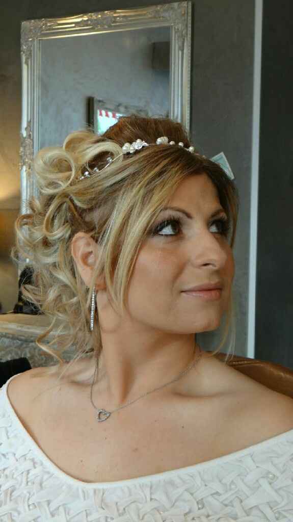 2 ème essai coiffure maquillage et robe - 1