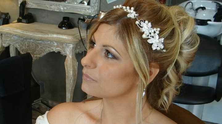 2 ème essai coiffure maquillage et robe - 3