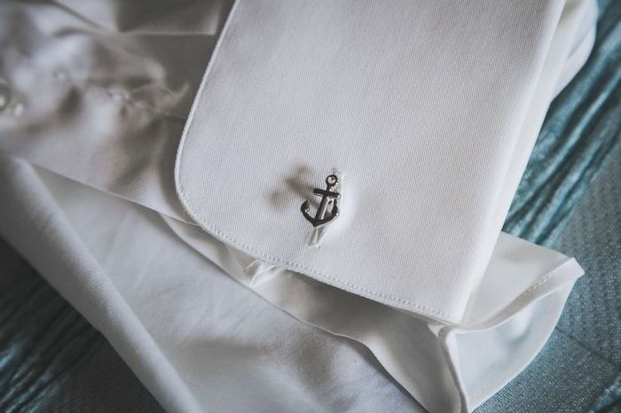 Aura-t-il des boutons de manchettes ? 1