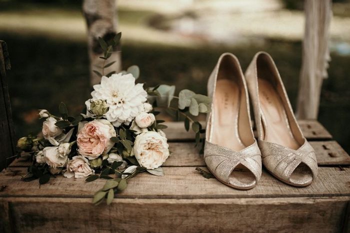 Remettras-tu tes chaussures de mariée une fois le grand jour passé ?! 👠 1