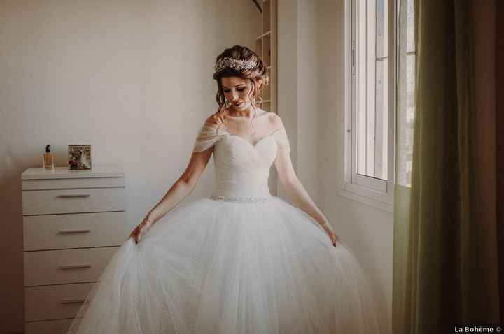 Combien de ❤️ pour la robe de Ruth ? - 1