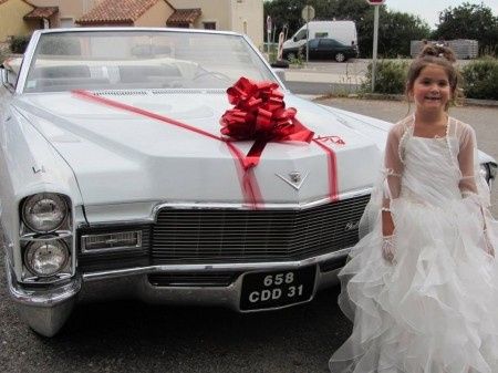 notre cadillac et une de mes demoiselles d'honneur