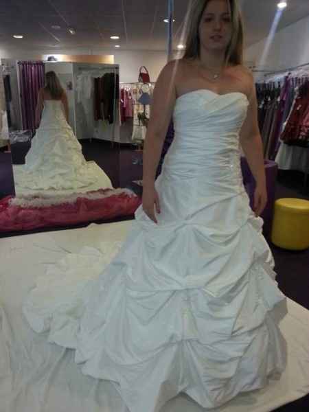 Rdv retouche +essai coiffure et accesoire. tout y est ^^ - 0