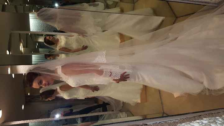 Essayage de ma robe ? heureuse - 2