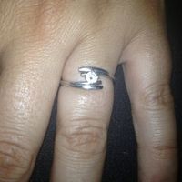 Qui porte une bague de fiançailles ? - 1