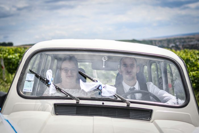 Couleur de la voiture : Rouge passion ou blanc perle ? 2