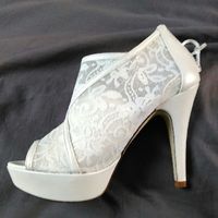 Chaussures et alliances - 1