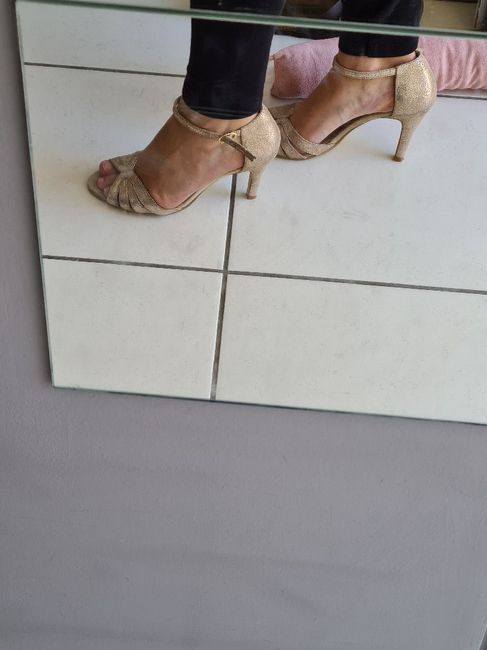 J-29 et toujours pas trouvé les chaussures, help !!!! 2