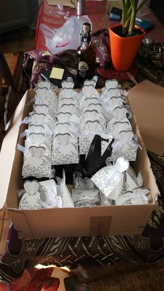 Vos contenants à dragées/bonbons/etc - 1