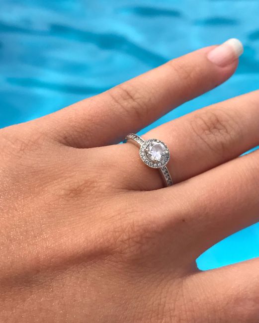 Montrez-moi votre bague de fiançailles 😍 - 1