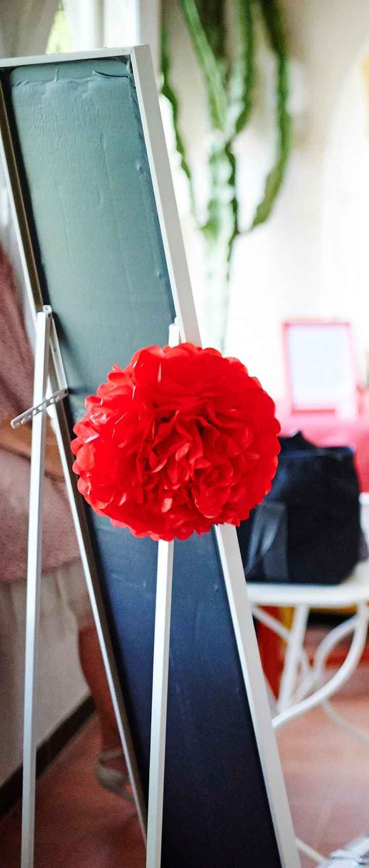 Miroir et pompon