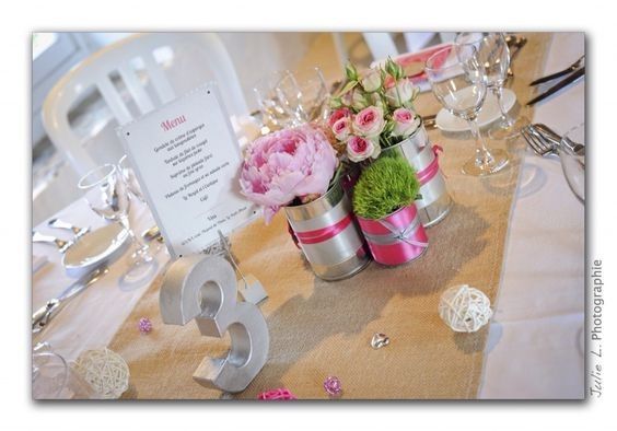 Centre de table thème amour fushia gris