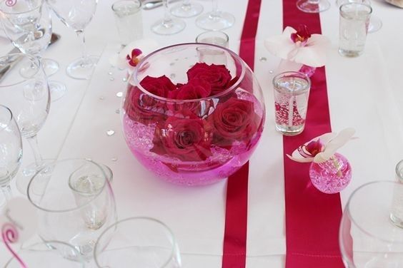Inspiration déco de table et vase boule