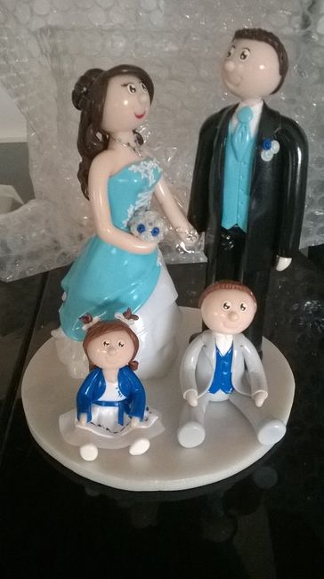 Figurine weeding cake