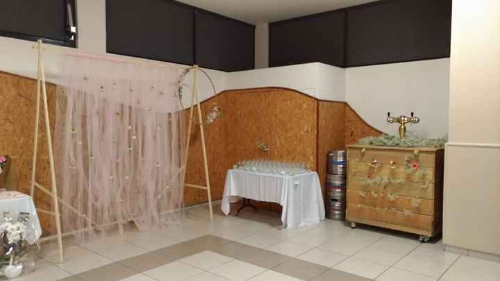 Potobooth (que l'on a sorti dans le jardin), verres et tireuse à bière