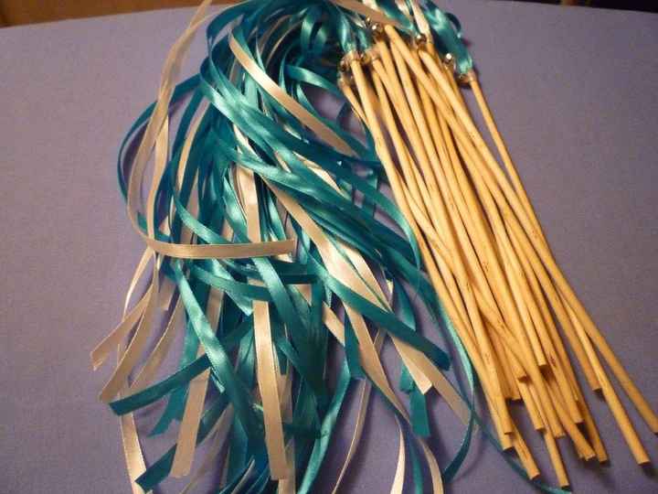 Baguettes ruban sortie église