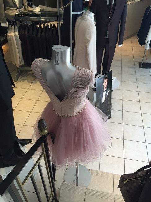 Robe cocktail de dos