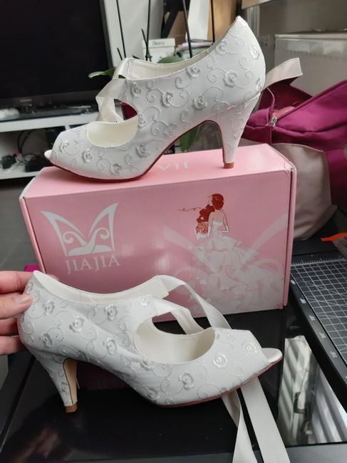 Il y a du changement au niveau des chaussures... 4