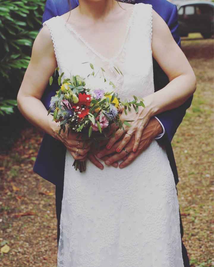 Bouquet de fleurs : Avec ou sans ruban ? 💐 - 1