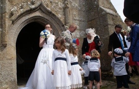 tenue des enfants de la semaine