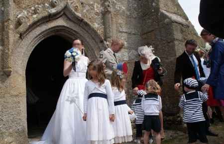 tenue des enfants de la semaine