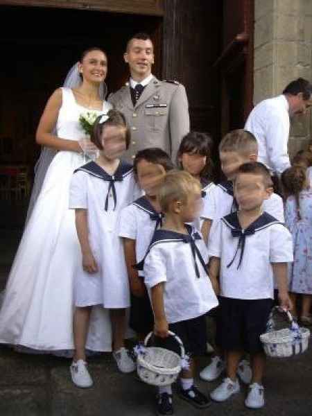tenue des enfants de la semaine