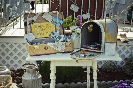 Décoration avec des boites aux lettres 
