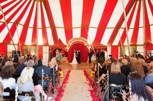 pour un mariage sorti du cirque 