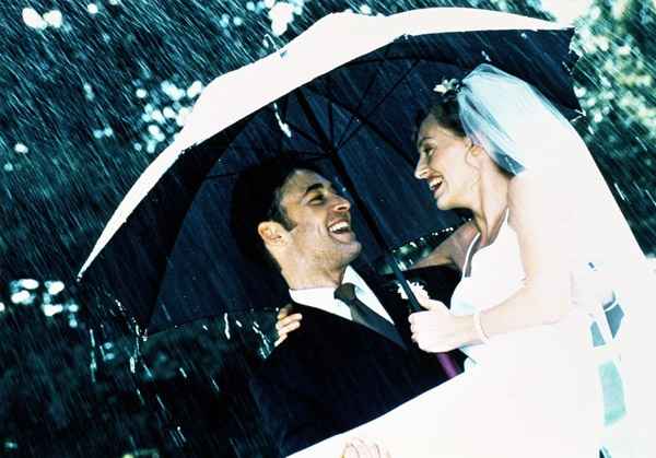 Mariage sous la pluie 