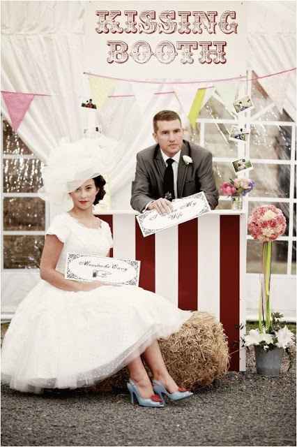Kissing booth