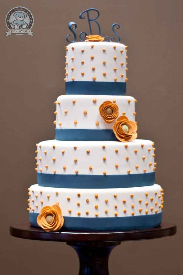 Un mariage orange et bleu 