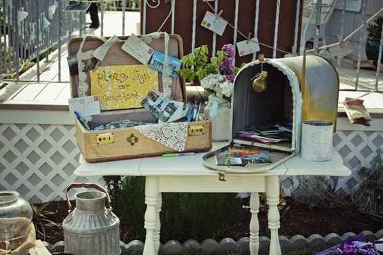 Décoration avec des boites aux lettres 