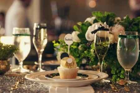 Le club du mariage vert et or