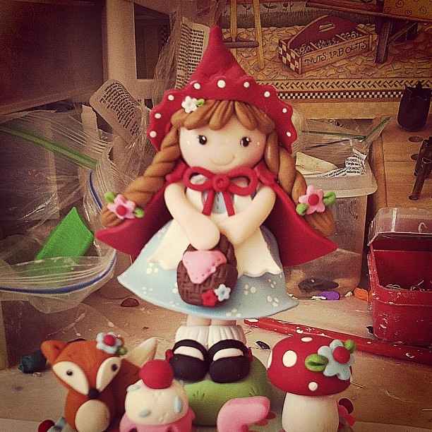 mariage theme chaperon rouge 