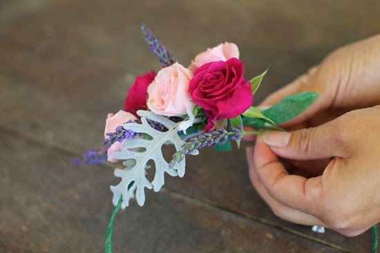  8 DIY pour des couronnes de fleurs