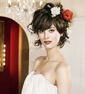 Coiffure pour cheveux courts