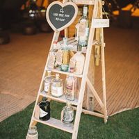 Création étagère pour gobelets personnalisée - 1