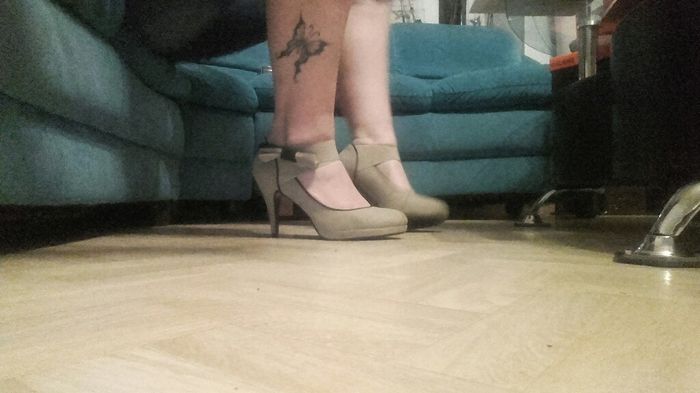 A vos chaussures !! Montrez-moi, vos jolis souliers - 1
