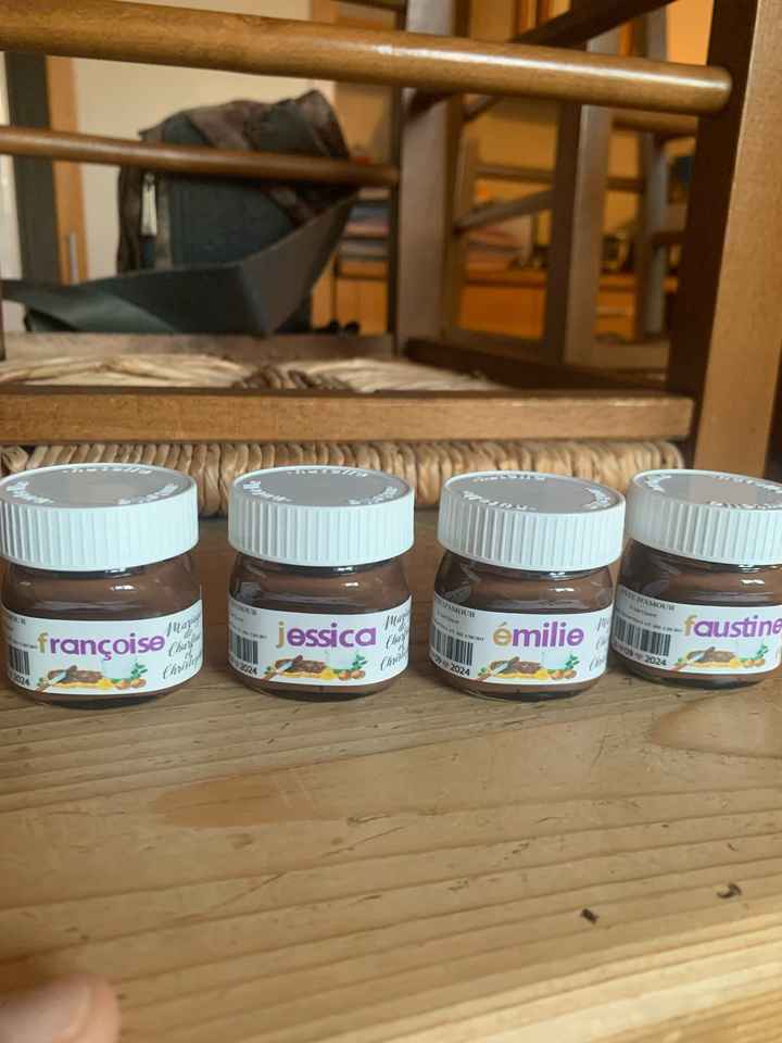 Compromis des pots de miel à la table des enfants - 6