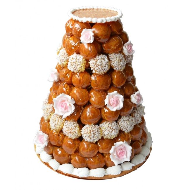 Pièce montée en choux ou wedding cake . 4