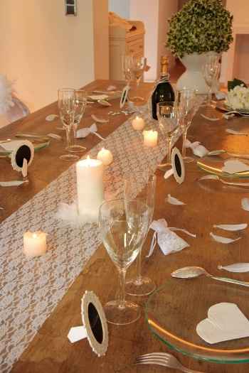 chemin de table dentelle
