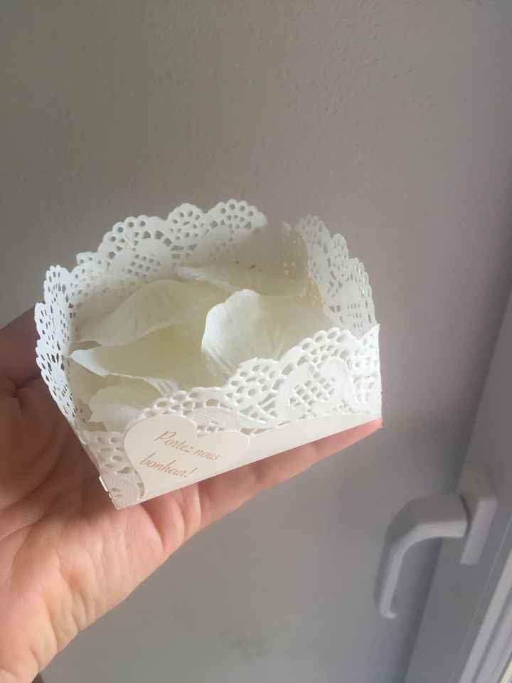 Nos contenants pour la sortie d'église - 1