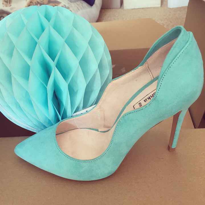 Chaussures trouvées - 1