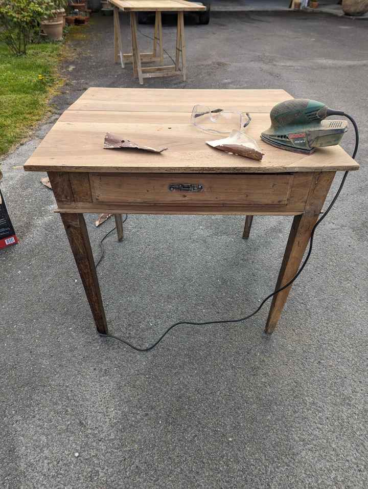 Table pour livre d'or audio - 1