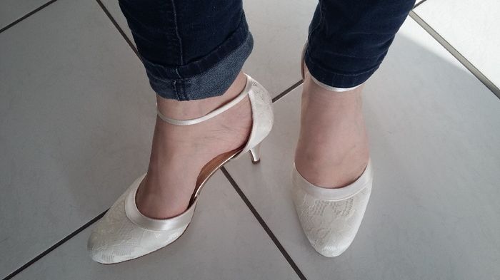 Montrez moi vos chaussures, je suis perdu.... j'arrive pas à trouver ou à me décider sur un style...
